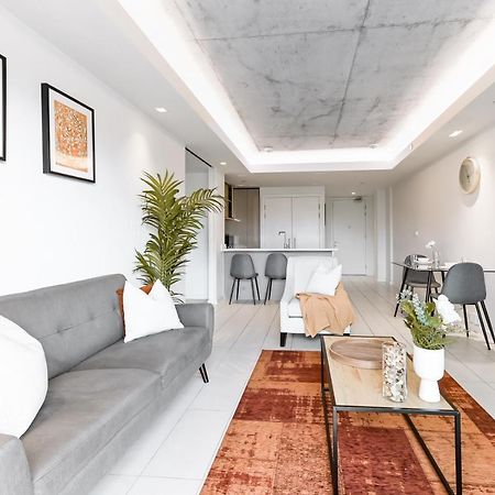 Khayat Homes - The Curve - One Bed Лондон Екстер'єр фото