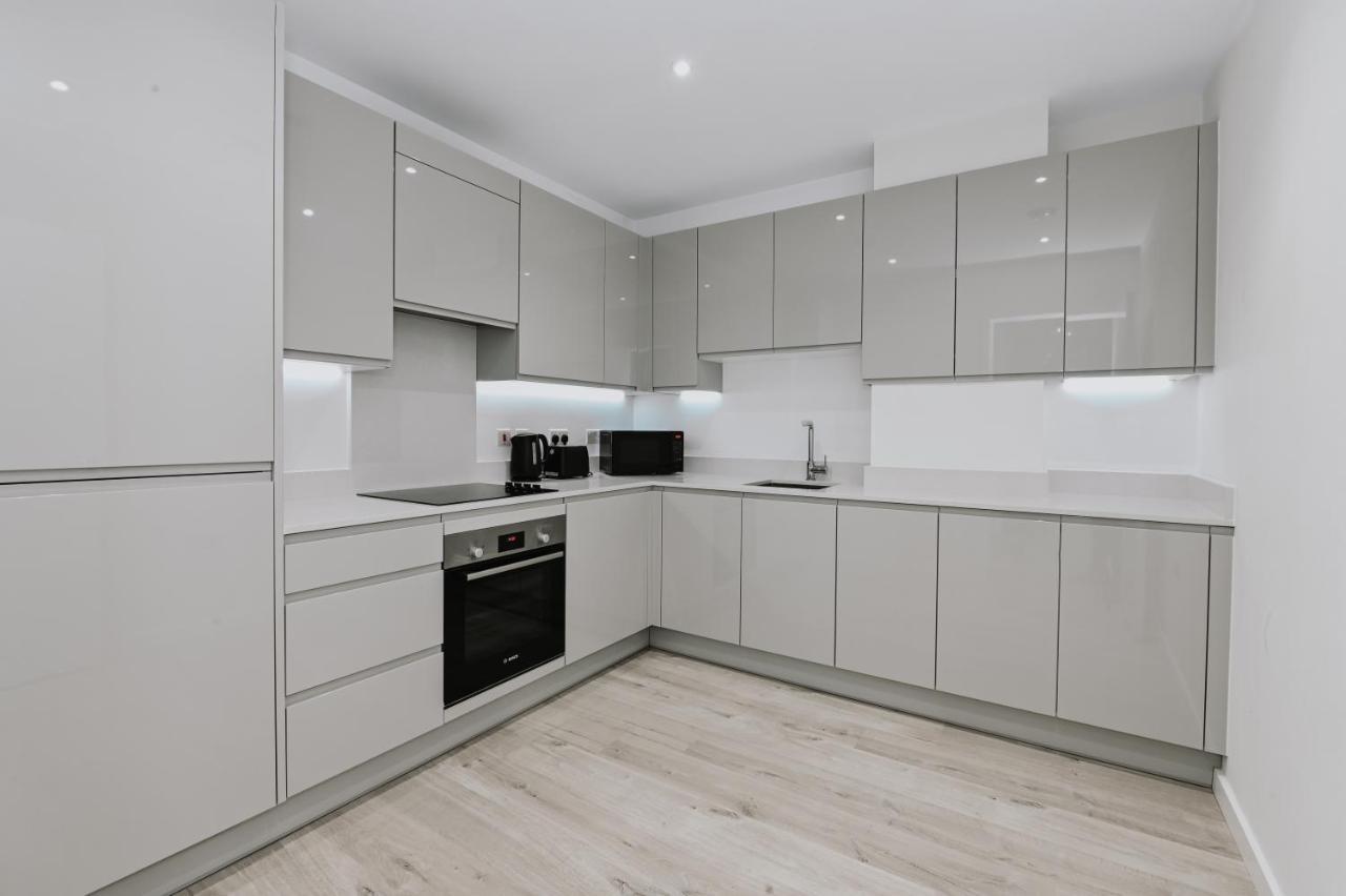 Khayat Homes - The Curve - One Bed Лондон Екстер'єр фото