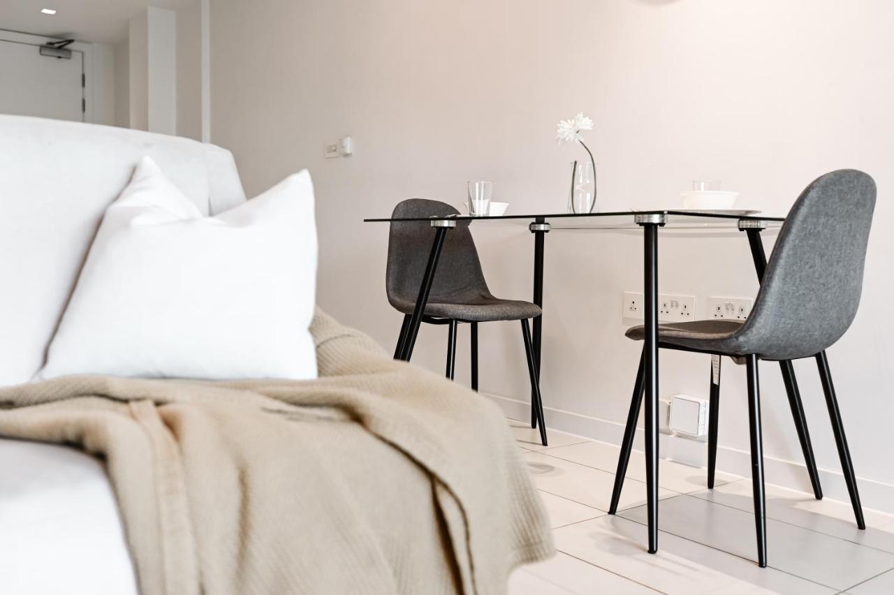Khayat Homes - The Curve - One Bed Лондон Екстер'єр фото